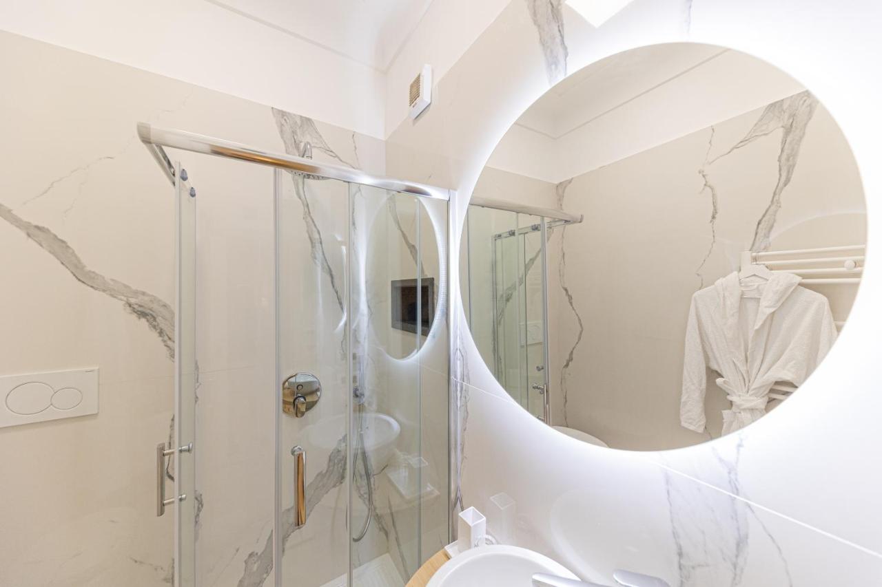 Suite Apartment Capri Con Jacuzzi In Piazzetta Luaran gambar