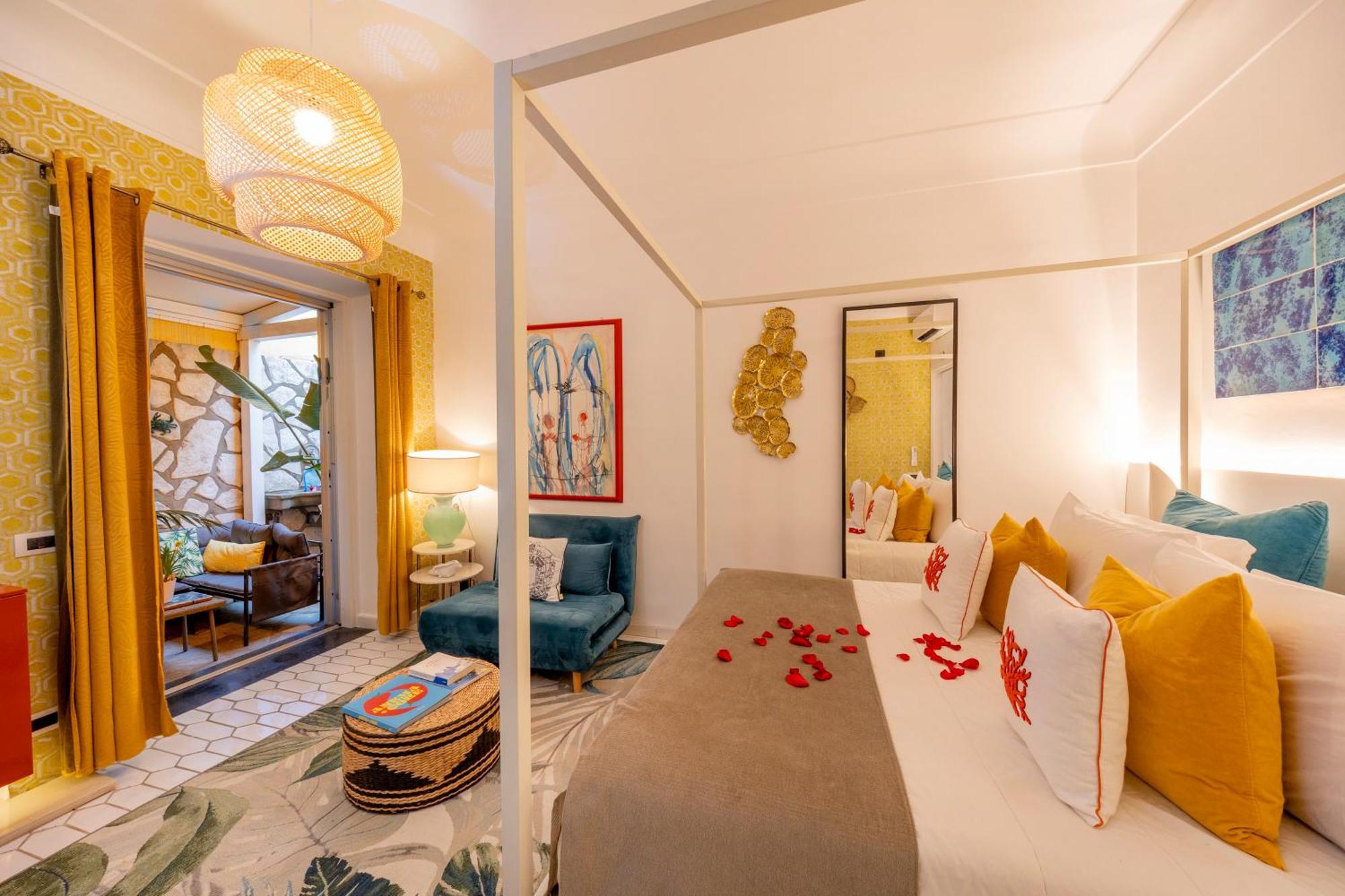 Suite Apartment Capri Con Jacuzzi In Piazzetta Luaran gambar