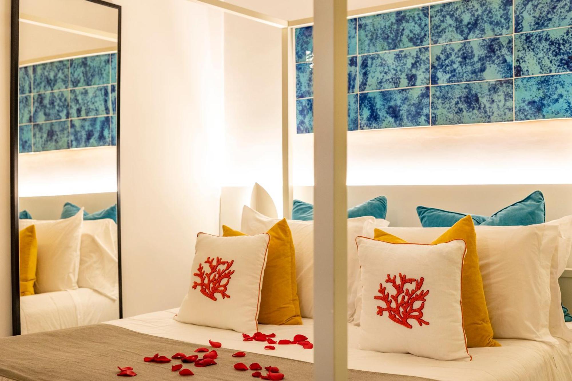 Suite Apartment Capri Con Jacuzzi In Piazzetta Luaran gambar